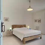 B&B Villa Olesia Couette-café Ostra